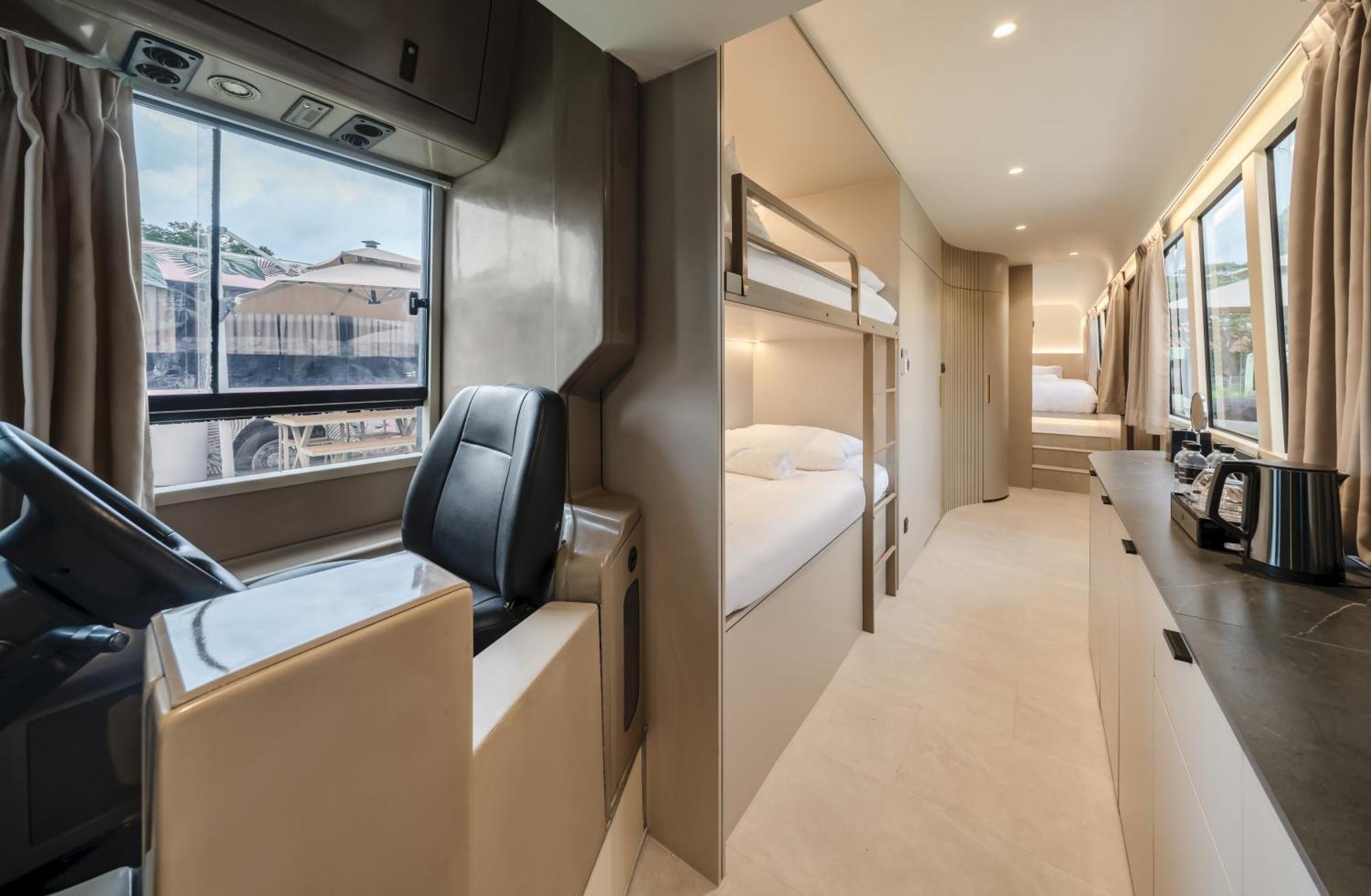 The Bus Collective Hotel Singapore Exterior photo